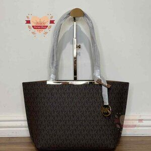 🤎Michael Kors Canvas Coated Purse Purse🤎